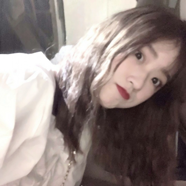 36张高清可爱微信女头 潮流女生头像合集