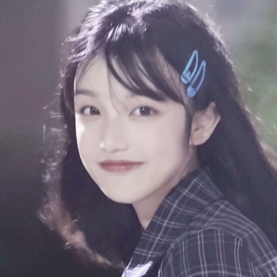 20张高清闺蜜单人头像 一人一张超好看的女生头像