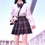 不露脸的JK真人半身头像 8张高清好看的部位女头分享