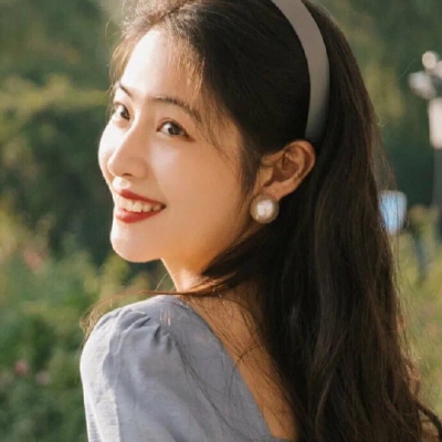 7张成熟挂女生真人头像分享