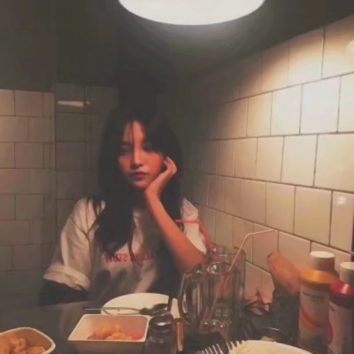 6张复古文艺女生头像，戳中你心中的文艺少女感