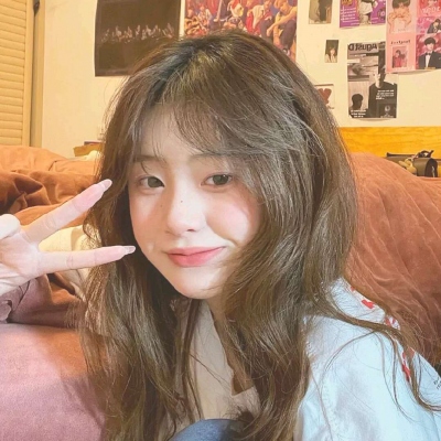 能招好运的真人女生头像合集，一共12张