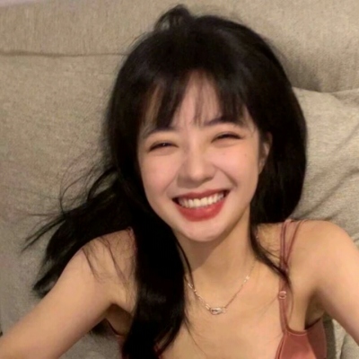 超火高清女生头像合集 共18张