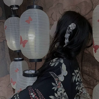 超火的ins女生头像合集，13张高清图直接存