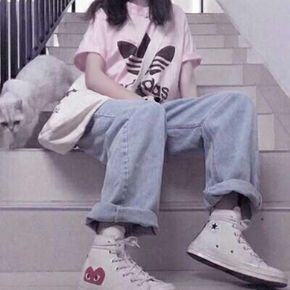 36张高清不露脸女生部位酷头像 干净氛围感拉满