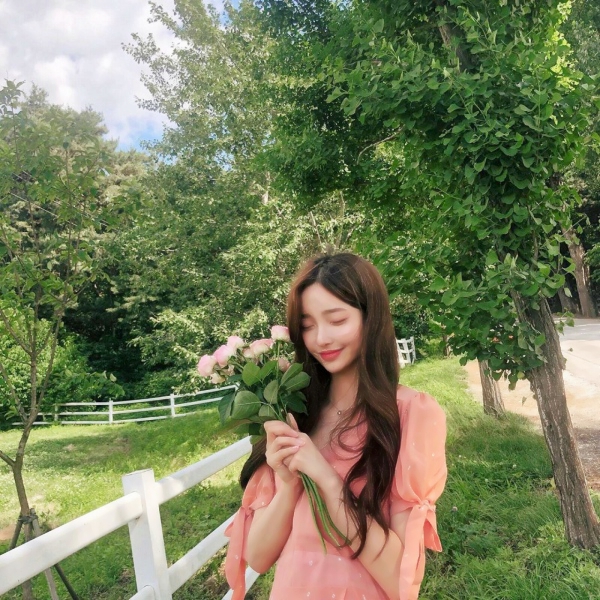 30张超好看的超清唯美女生头像整理出来啦