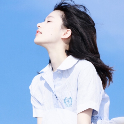 9张干净清新的女生简约微信头像，快收藏
