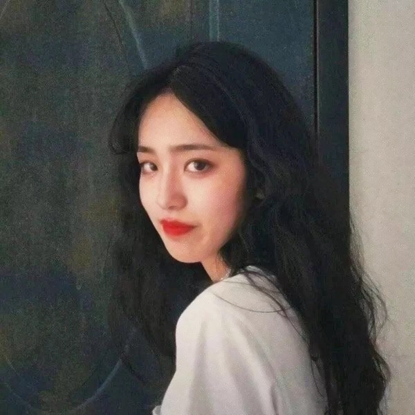 16张复古高清女生头像 自带氛围感的复古女性气质