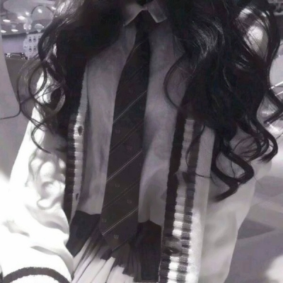 女生霸气社会QQ头像！19张高清拽酷女生头像合集