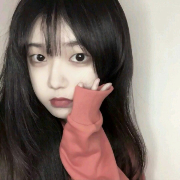 16张高清原宿风女生头像合集 超适合当头像的原宿风女头