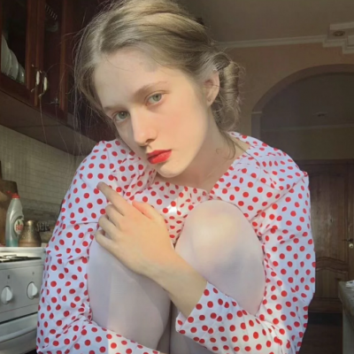 10张超酷超潮的欧美女生优质头像 直接抱走