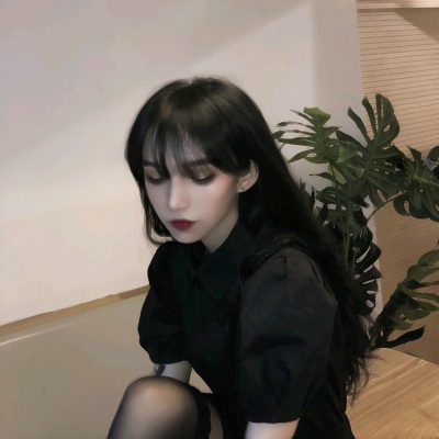 34张高清原宿ins风QQ女生头像 氛围感拉满