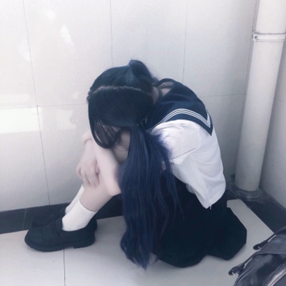 25张高清霸气染发女生头像合集 个性感拉满