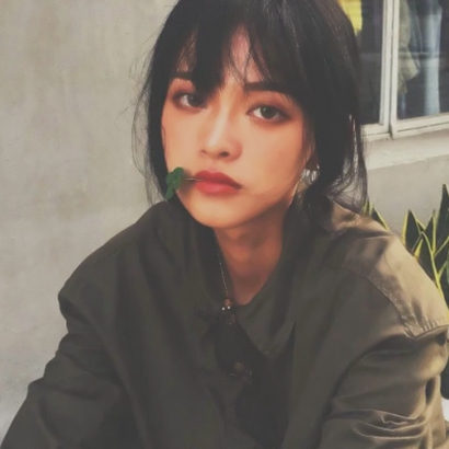 13张ins原宿风女生高清头像合集