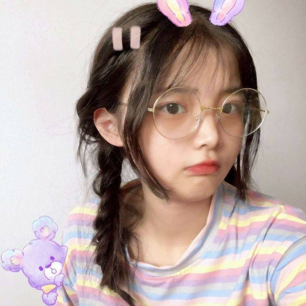 36张超萌带贴纸女生QQ头像 超清可爱款分享