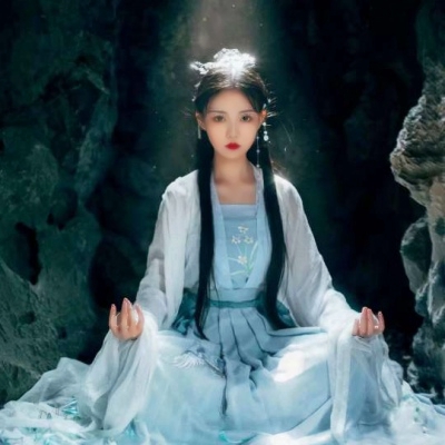 古风高清女生真人古风头像合集 共16张古风美人头像