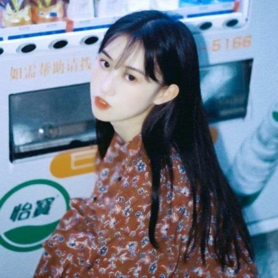 港风女生QQ头像来啦！12张高清有韵味的氛围感美图