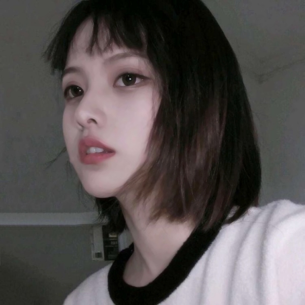 18张清冷简约气质女生头像 超清质感直接拉满