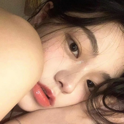 女生正脸清晰真人漂亮头像合集（20张）