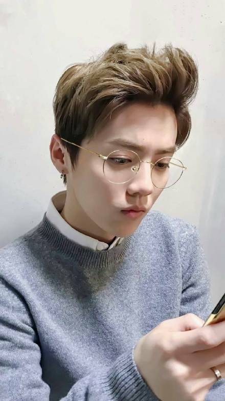 鹿晗手机壁纸合集来啦