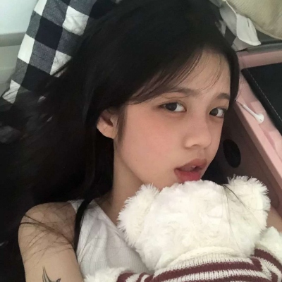 17张真实感拉满的女生真人头像合集