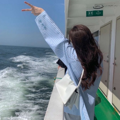 超火的QQ女生高清头像合集（10张）