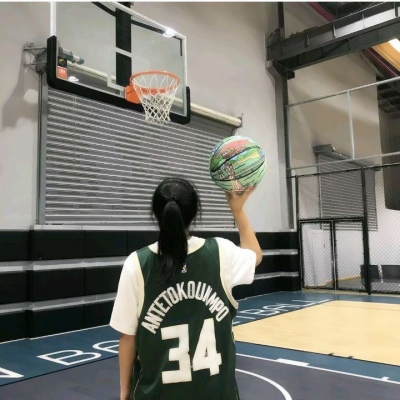 17张高清款！篮球女生QQ头像 清新唯美又有个性