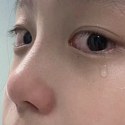 热门女生丧系头像合集 共15张