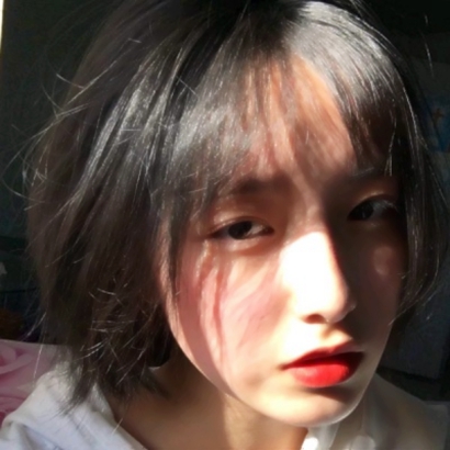 20张氛围感拉满的短发气质女生头像 高清新潮款