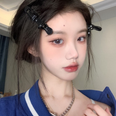 9张温柔感拉满的女生真人头像合集