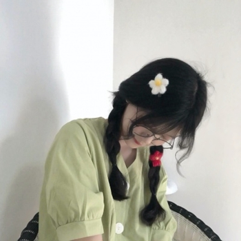 18张高清学院风QQ女生头像 青春感拉满