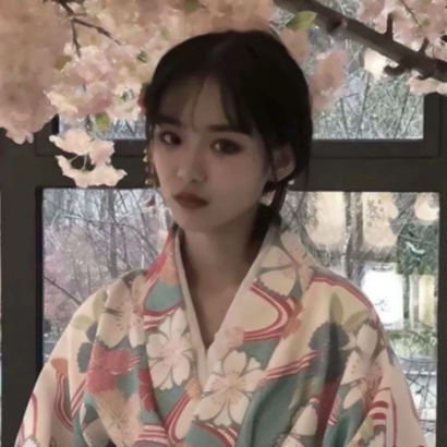 9张高清真人古风汉服女生头像合集