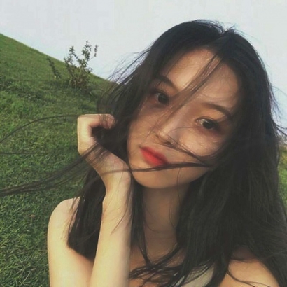 12张高清成熟伤感女生微信头像合集