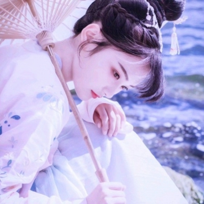 16张高清清新古风真人女生头像，氛围感拉满直接拿捏