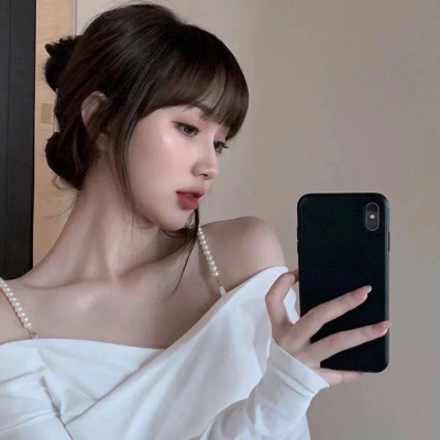 18张低调又有质感的女生微信头像 适合成熟女生用