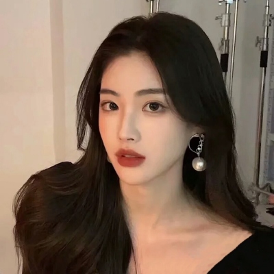 高清酷飒女生头像合集 共20张