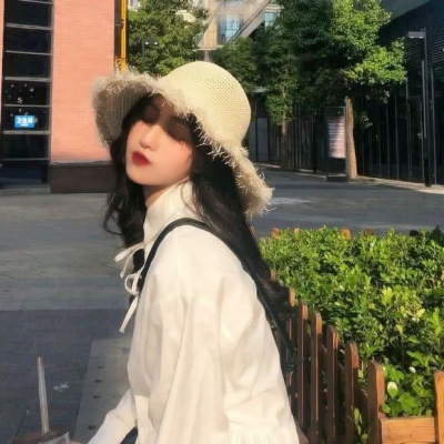 网红小姐姐高清头像合集，21张好看头像直接存