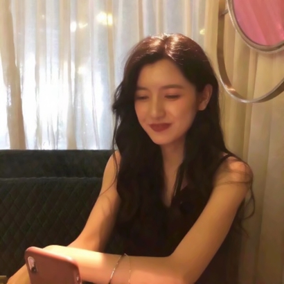 10张氛围感拉满！复古意境风女生QQ头像合集