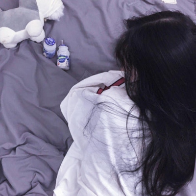 超有少女感的真人女生头像合集 共17张