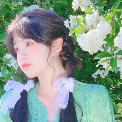 小脸头像网更新14张女生小清新单纯头像