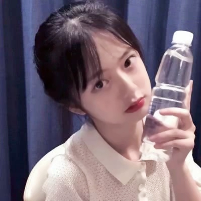 30张高清真实女生生活照 适合当微信头像的漂亮图片合集