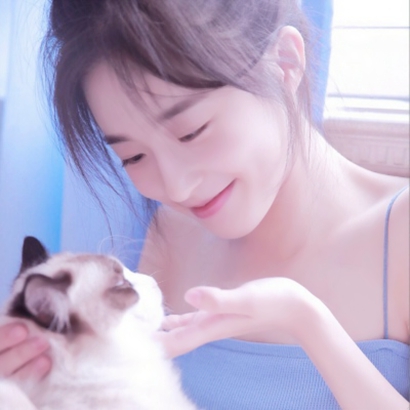 20款干净简约风女生微信头像 清爽大方又时尚