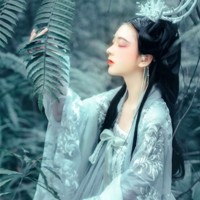 古风唯美意境真人女头像 21张高清古风真人女生头像合集