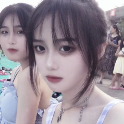 8张高清真人双生闺蜜头像 好看又适配女生头像需求