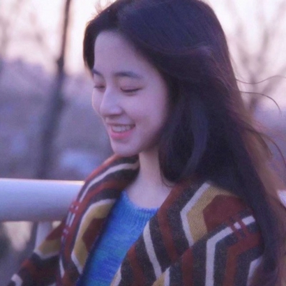 10张氛围感拉满！复古意境风女生QQ头像合集