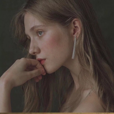 ins风小众高级感欧美女生头像 共14张