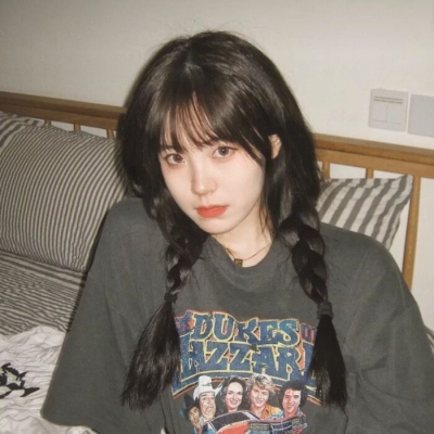 女生专用简单气质头像合集来啦，共13张优质图