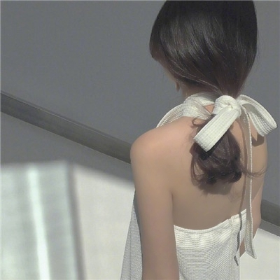 31张高清时尚大气女生头像 好看又百搭的头像合集