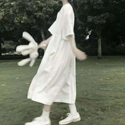 18张高清不露脸！女生下半身部位个性网图头像合集