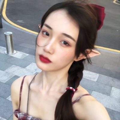 36张高清冷艳高冷风女生头像合集